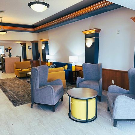 Comfort Inn & Suites Sheboygan I-43 Экстерьер фото