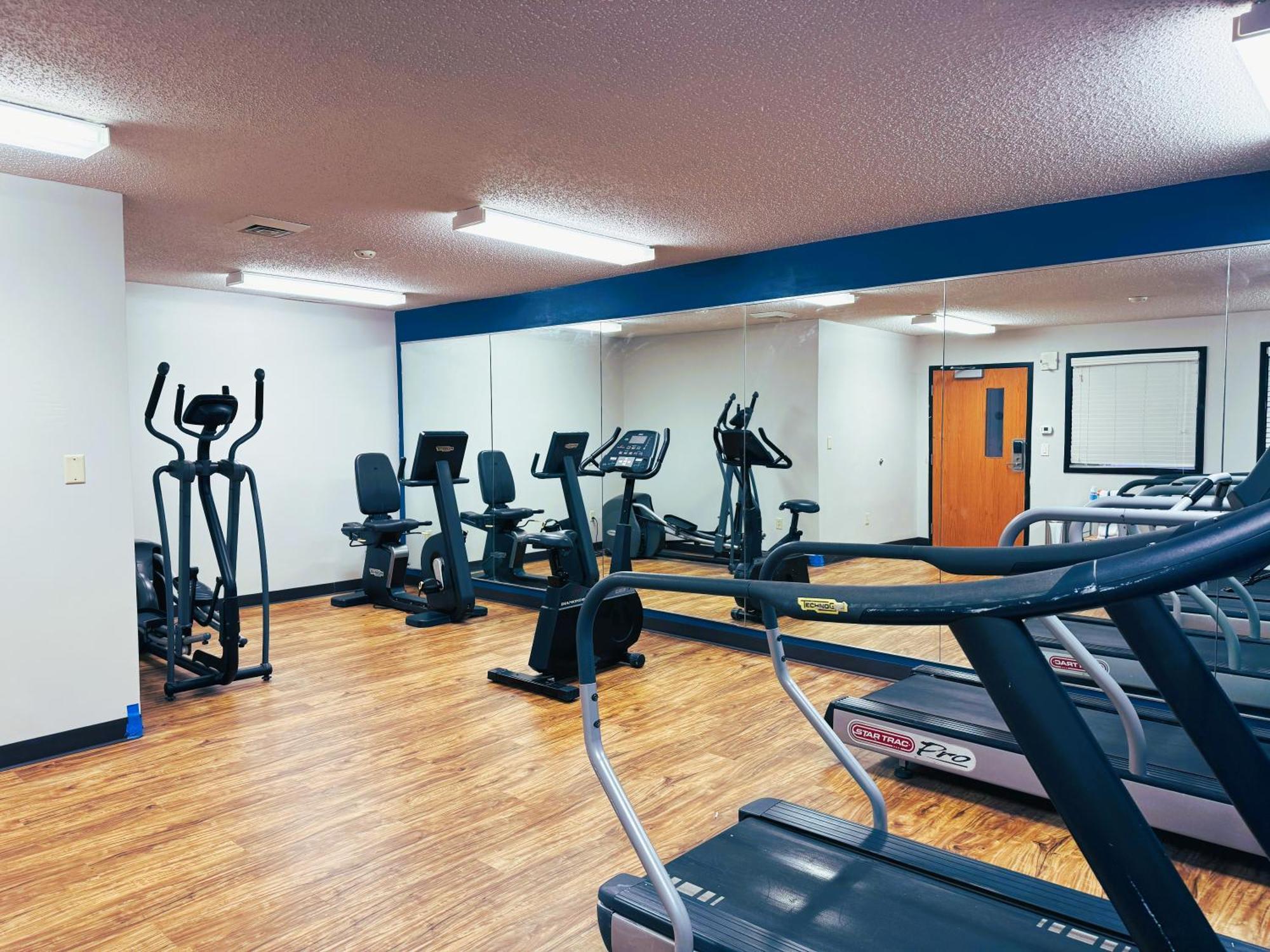 Comfort Inn & Suites Sheboygan I-43 Экстерьер фото
