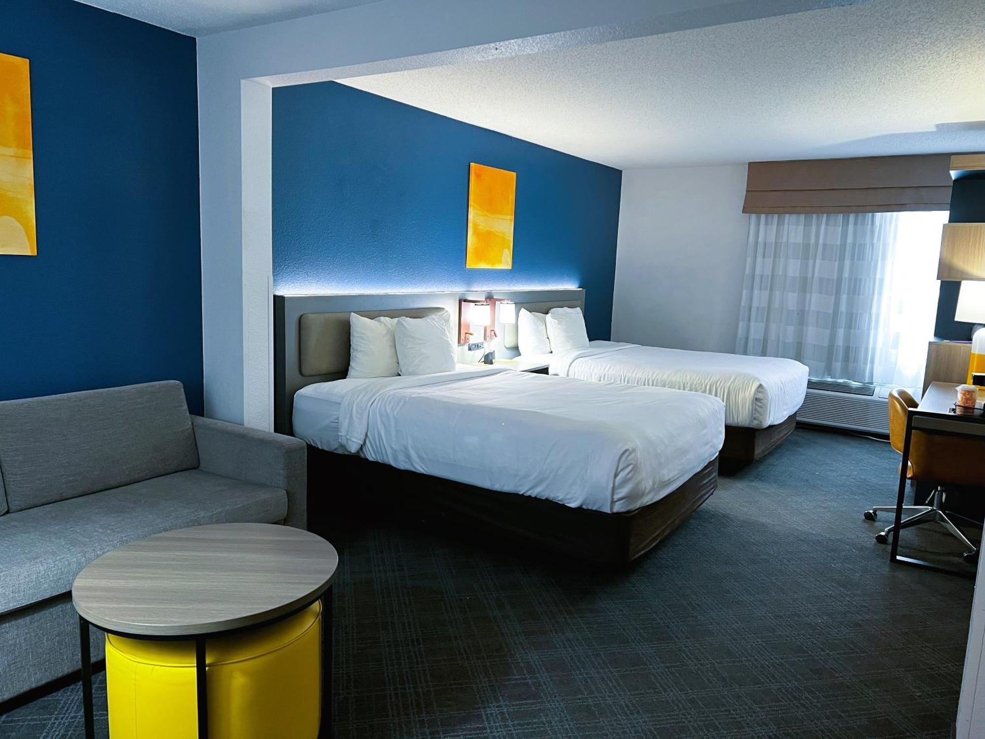 Comfort Inn & Suites Sheboygan I-43 Экстерьер фото