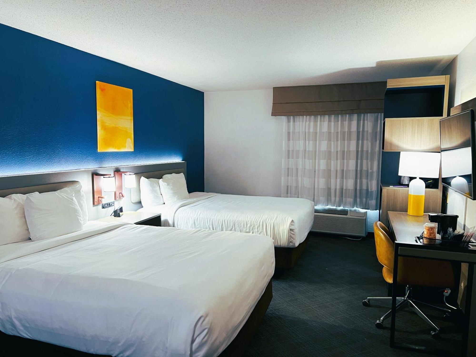Comfort Inn & Suites Sheboygan I-43 Экстерьер фото