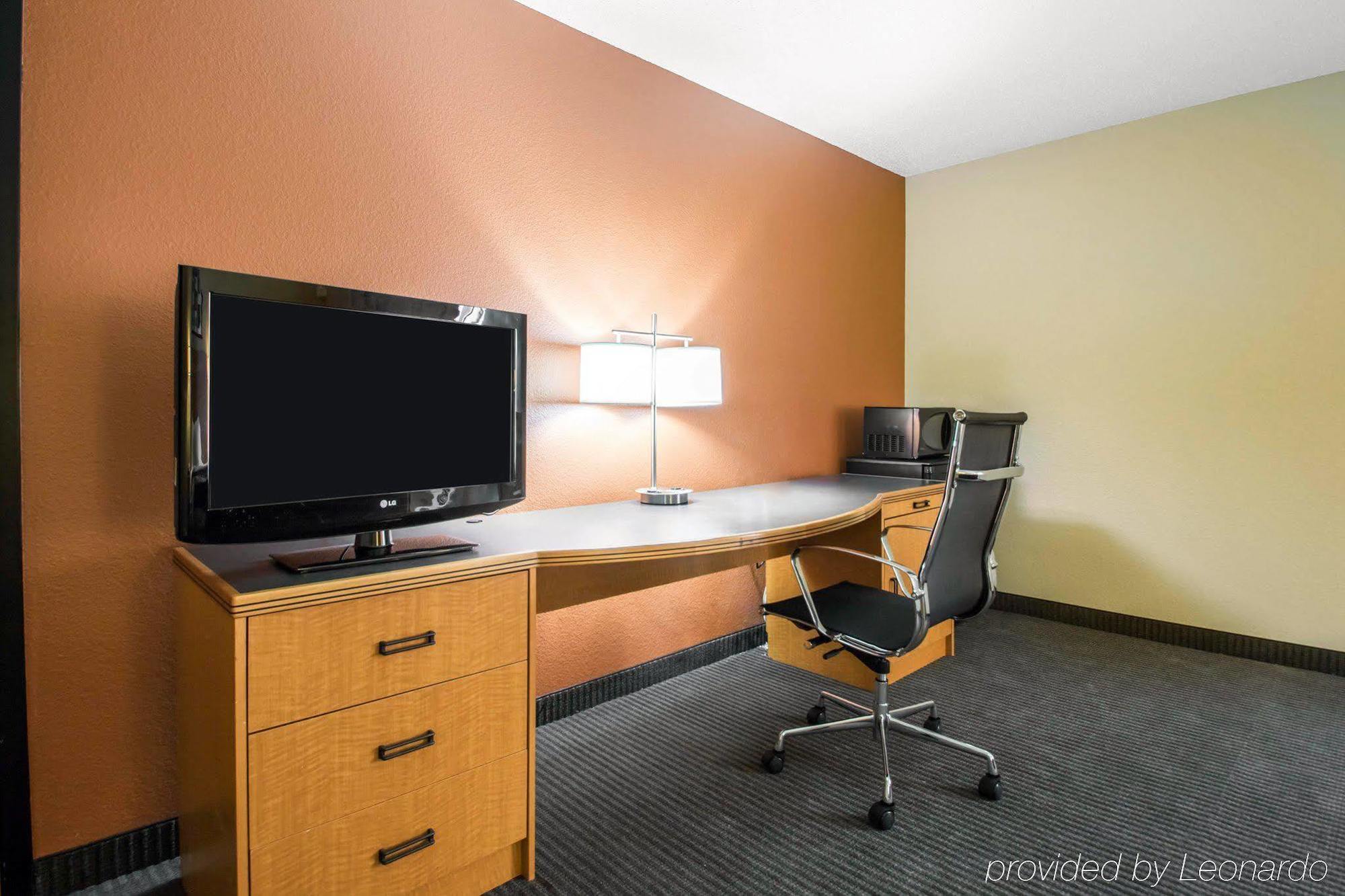 Comfort Inn & Suites Sheboygan I-43 Экстерьер фото