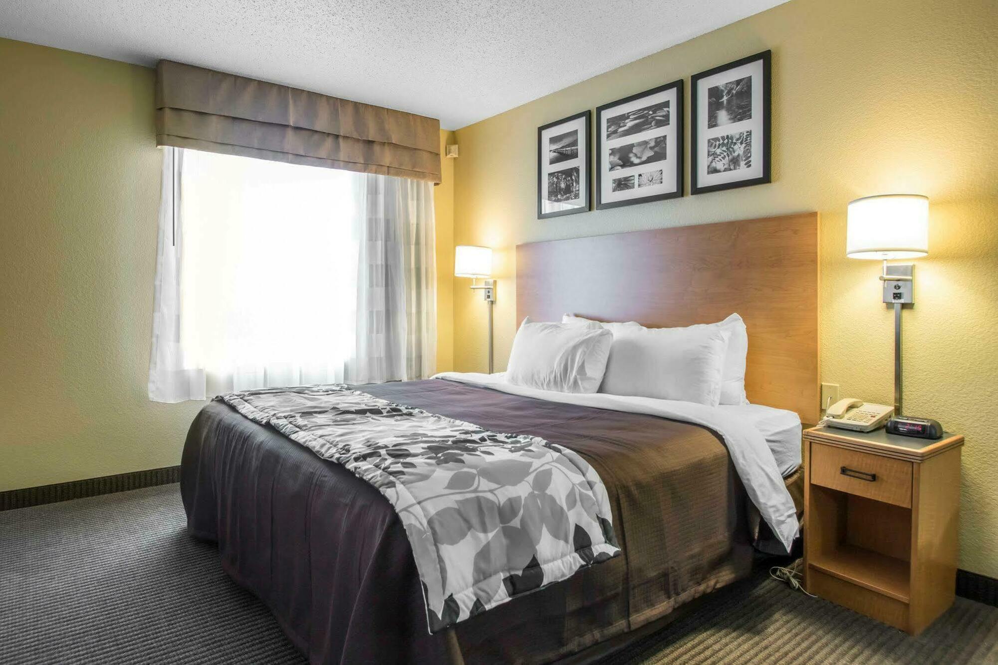 Comfort Inn & Suites Sheboygan I-43 Экстерьер фото